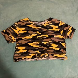 Flirtitude Active Crop top With Tie in The Front In Camouflage Print Size Medium